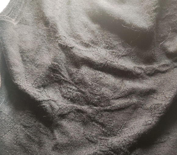 Chanel camelia black tank top - Picture 2 of 7